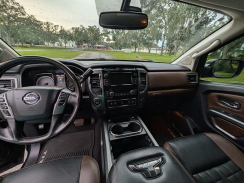 Used 2019 Nissan Titan Platinum Reserve w/ Platinum Utility Package RWD image 9