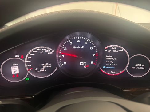 Used 2023 Porsche Panamera Turbo S Executive image 11