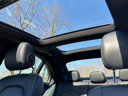 Used 2017 Mercedes-Benz C 300 4MATIC Sedan image 18