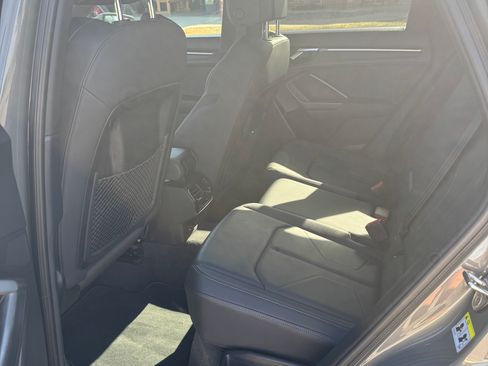 Used 2021 Audi Q3 2.0T Premium Plus w/ Premium Plus Package image 6