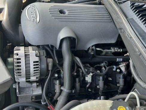 Used 2004 Chevrolet Tahoe LT w/ LT Preferred Equipment Group image 25