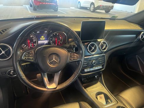Used 2019 Mercedes-Benz CLA 250 image 8