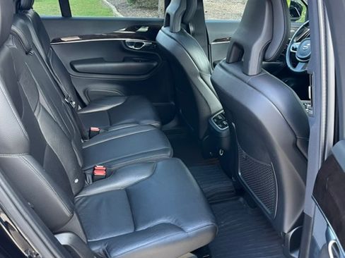 Used 2017 Volvo XC90 T6 Momentum w/ Vision Package AWD/4WD image 16