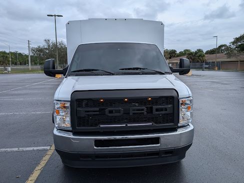 Used 2024 Ford E-350 and Econoline 350 Super Duty w/ Power Windows & Locks Group RWD image 1