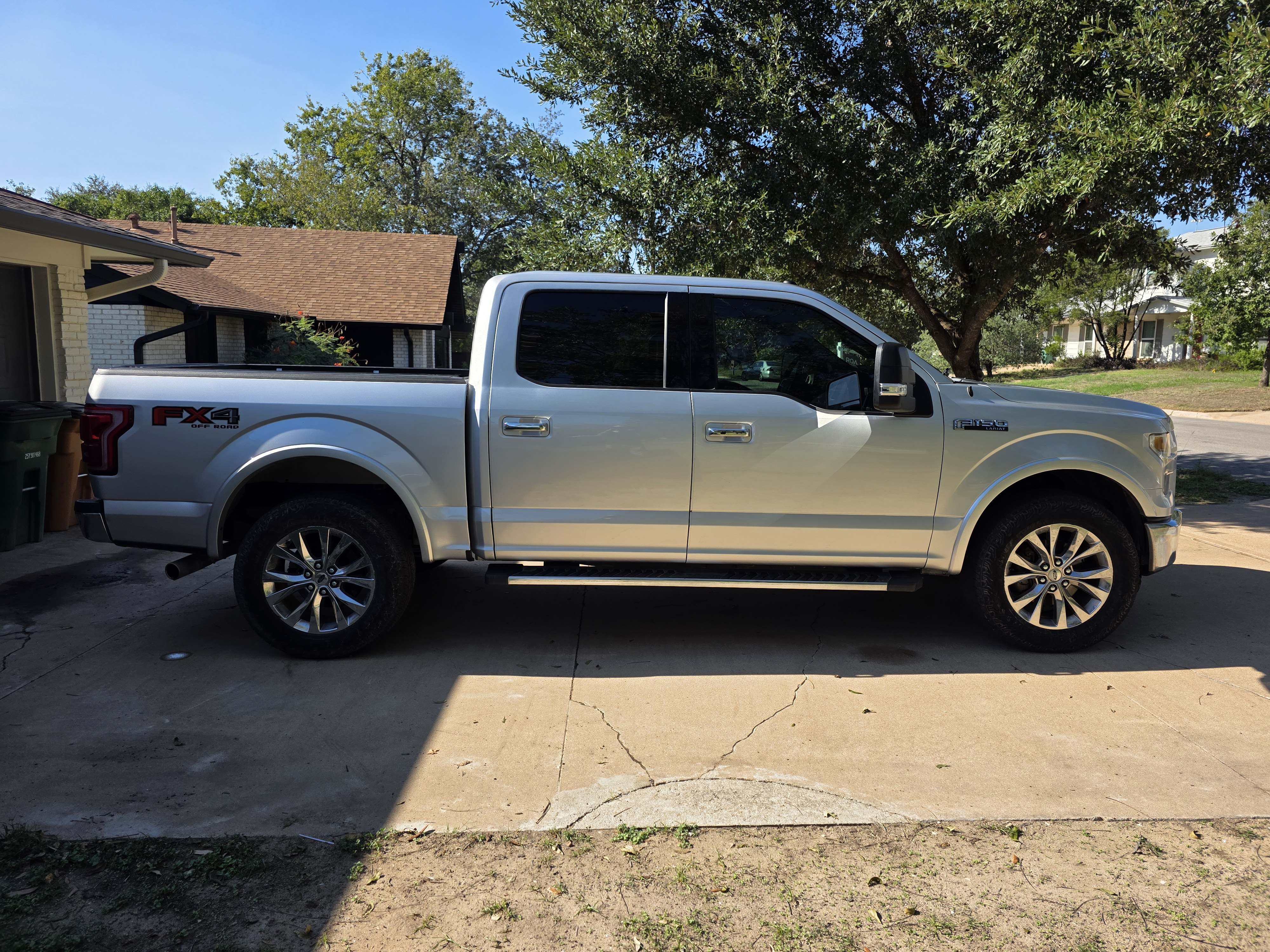 Used 2016 Ford F150 Lariat AWD/4WD image 2