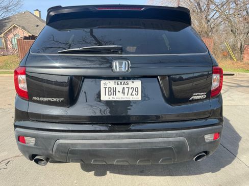 Used 2021 Honda Passport Sport image 8