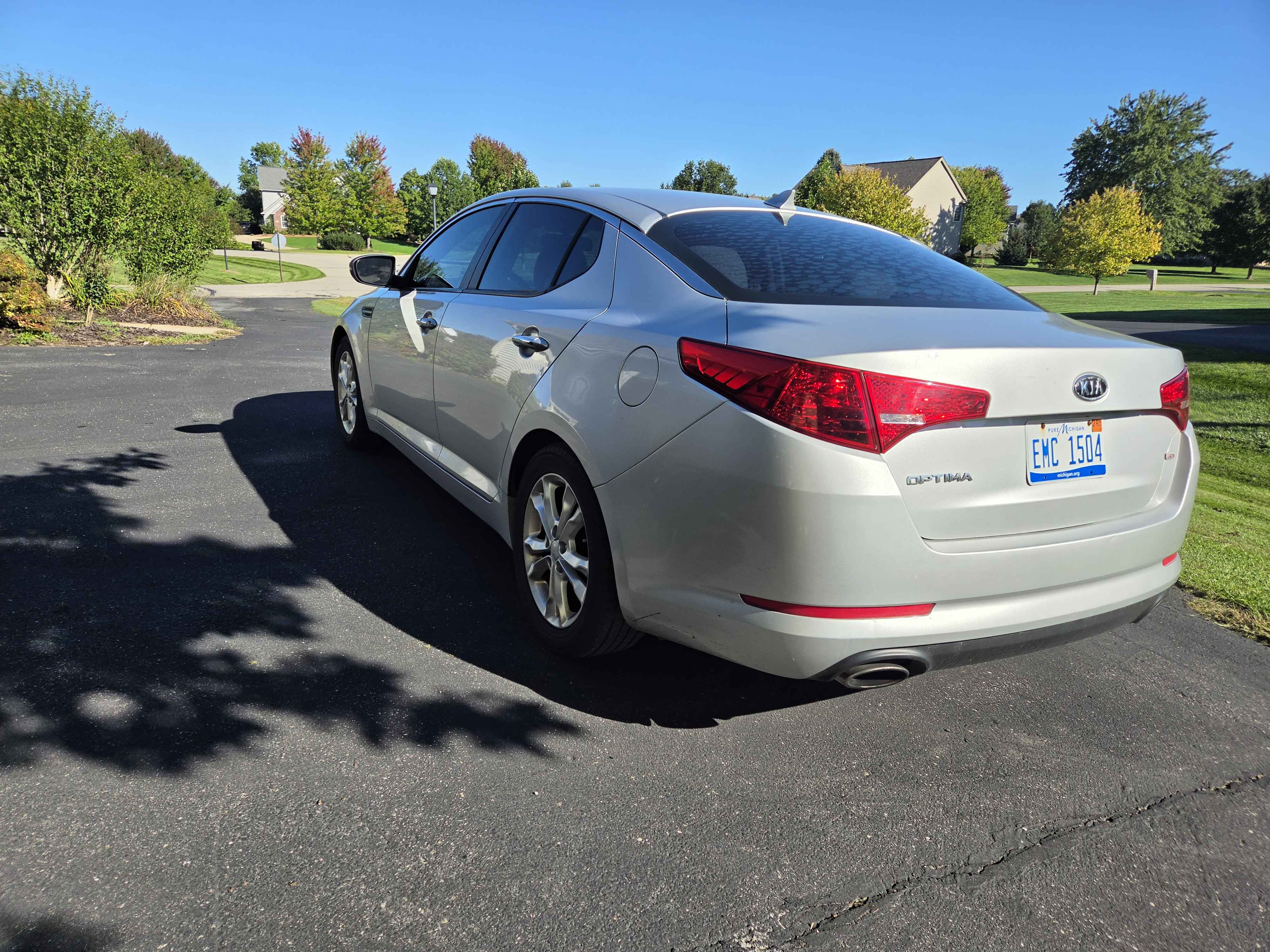 Used 2012 Kia Optima LX FWD image 9