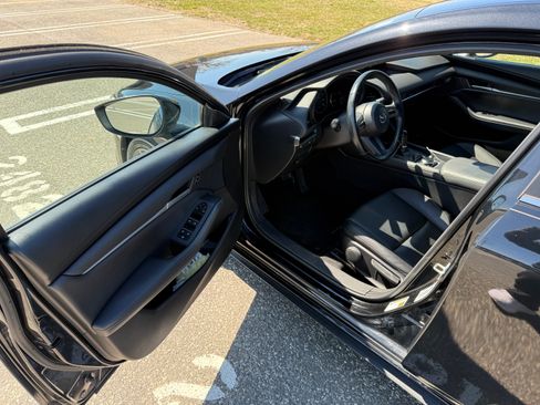 Used 2020 MAZDA MAZDA3 AWD Hatchback image 18