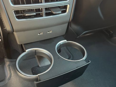 Used 2016 Tesla Model S 90D image 18