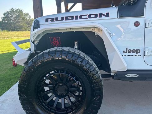 Used 2022 Jeep Gladiator Rubicon w/ LED Lighting Group image 9