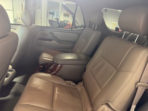 Used 2006 Toyota Sequoia Limited image 9