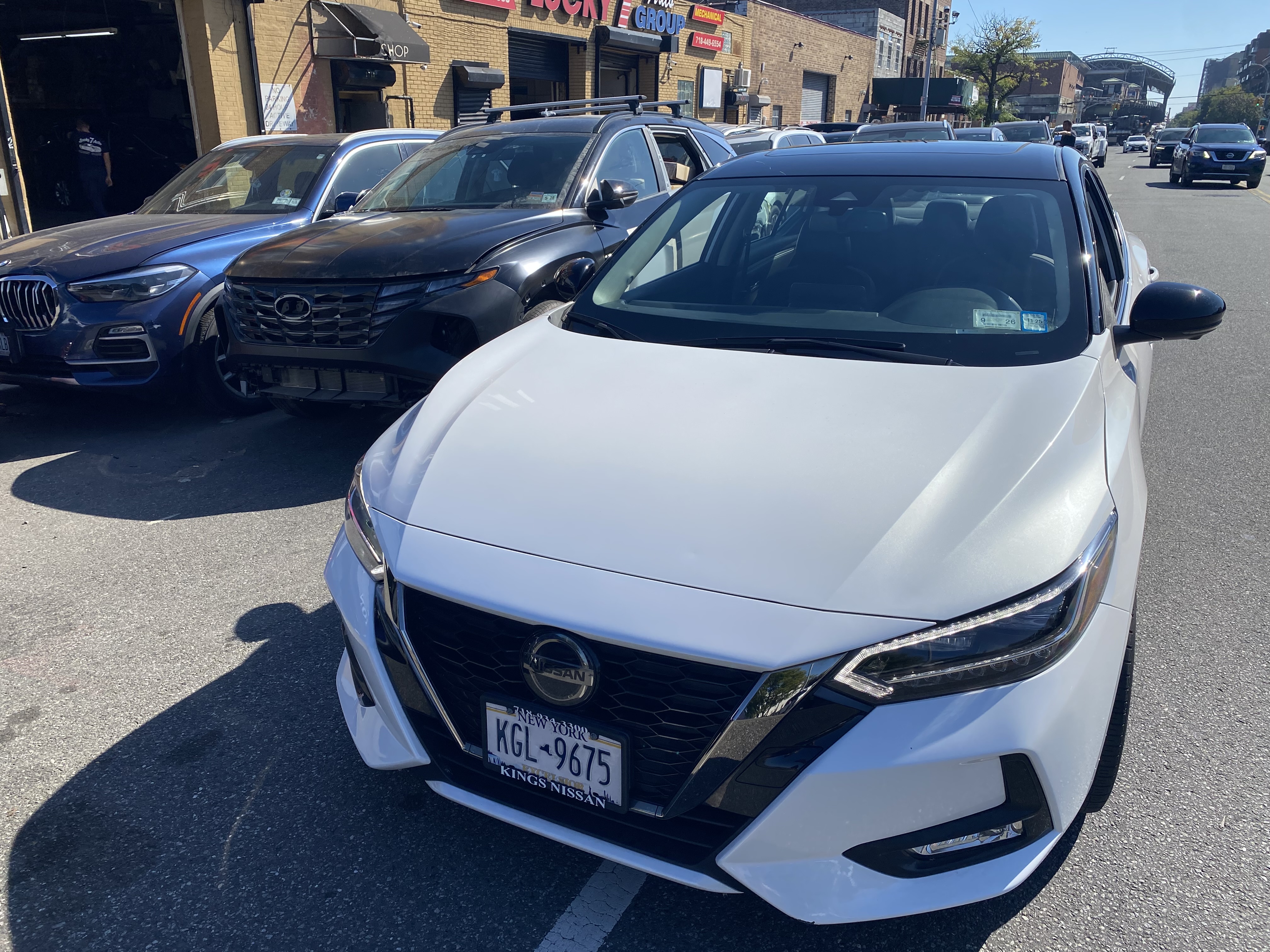 Used 2020 Nissan Sentra SR w/ Premium Package FWD image 2