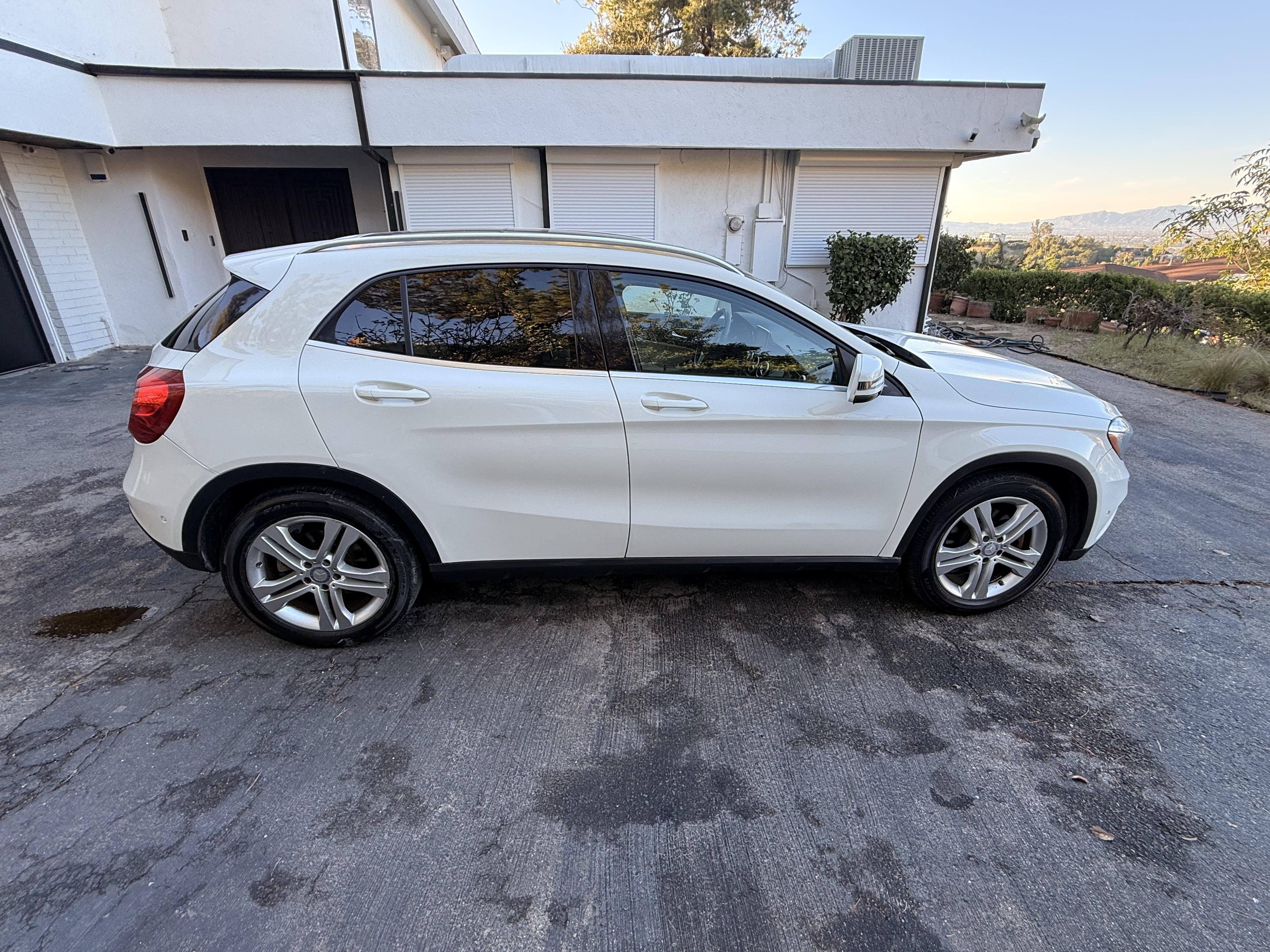 Used 2015 Mercedes-Benz GLA 250 4MATIC image 2