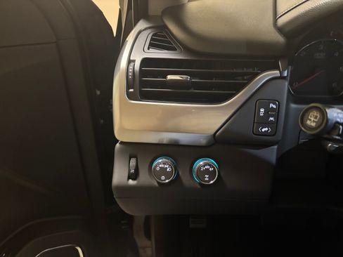 Used 2019 Chevrolet Tahoe LT image 10