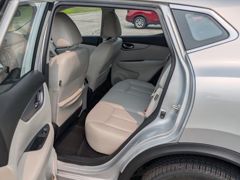 Used 2020 Nissan Rogue Sport SL AWD/4WD image 9