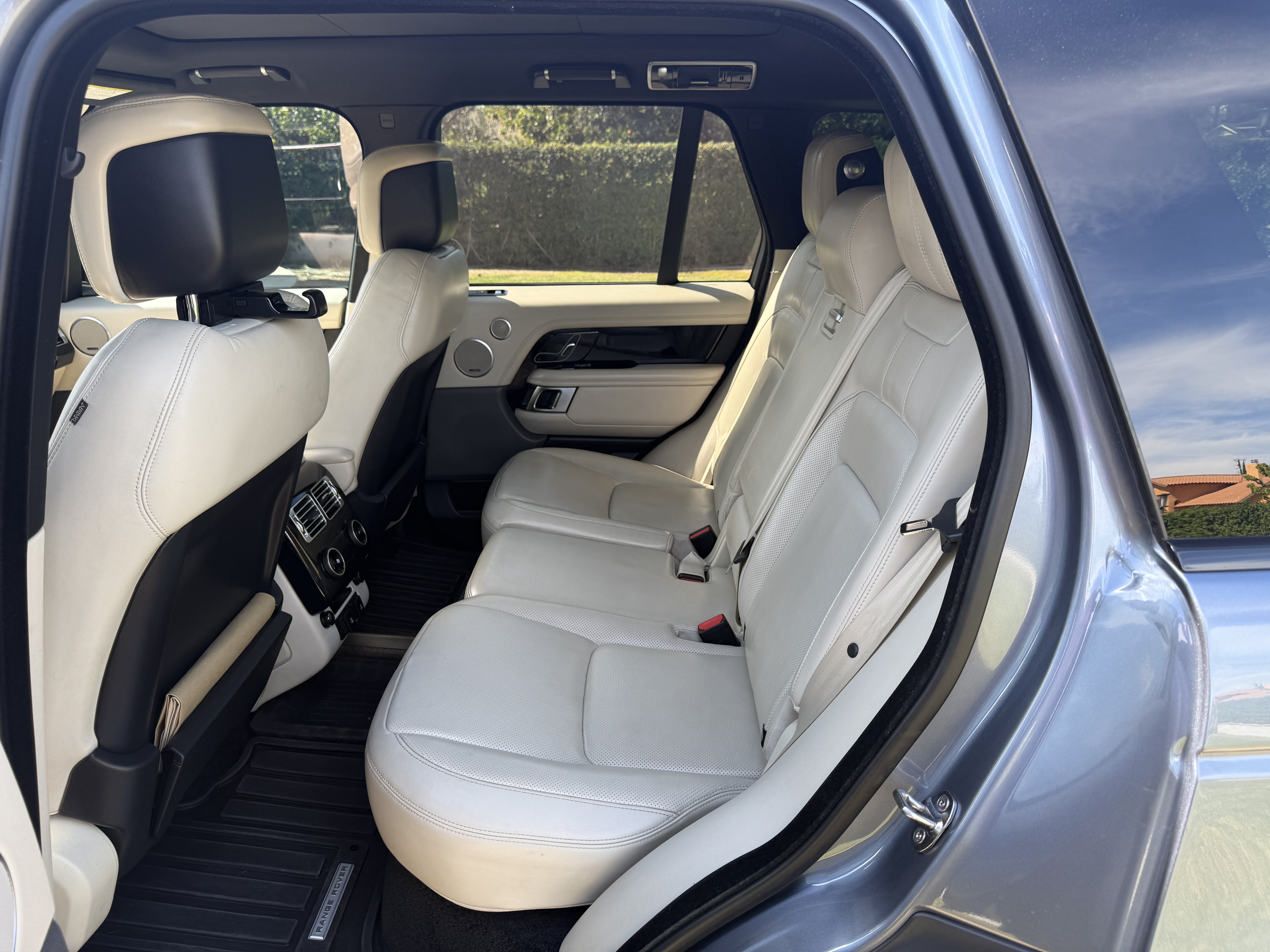 Used 2019 Land Rover Range Rover HSE AWD/4WD image 12