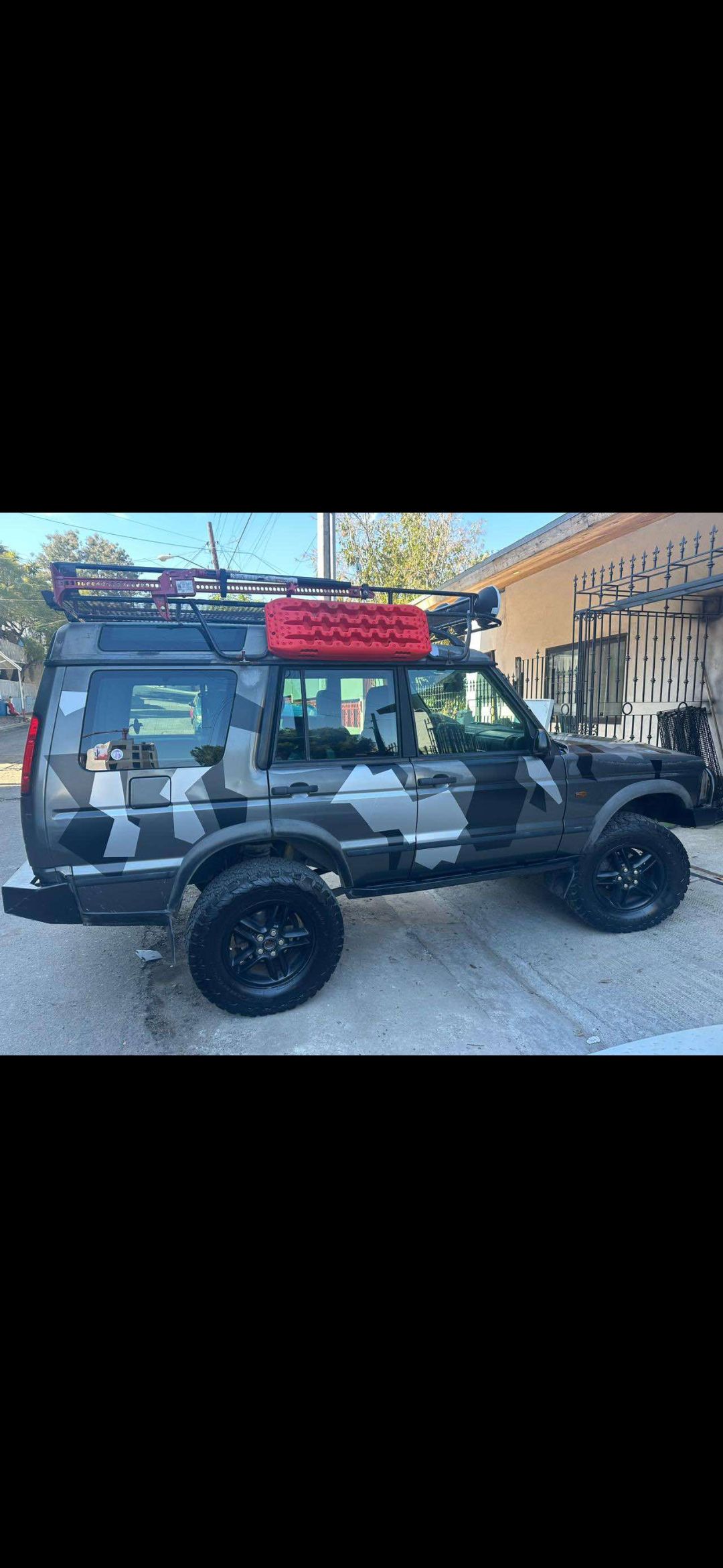 Used 2003 Land Rover Discovery SE AWD/4WD image 1