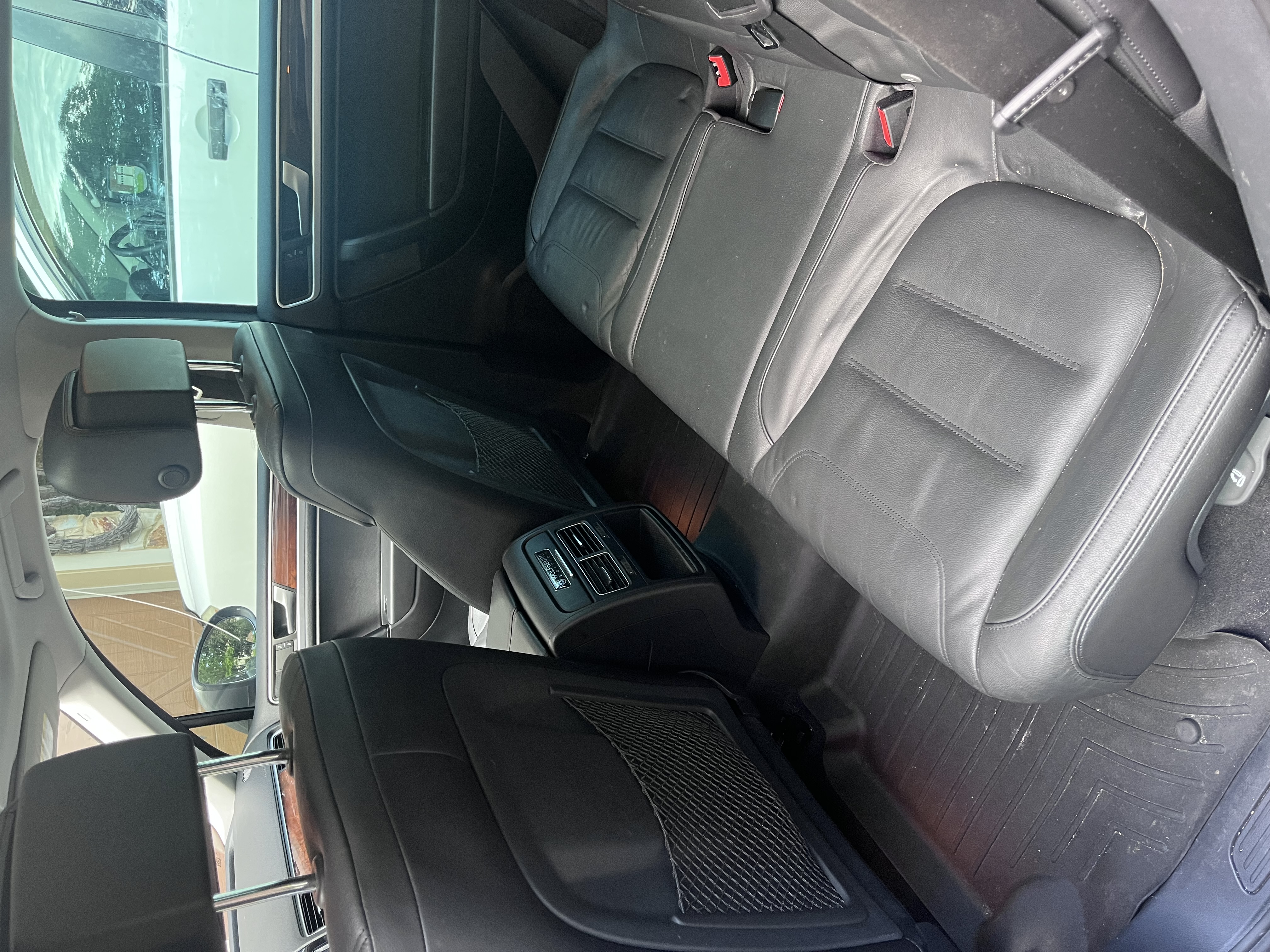 Used 2012 Volkswagen Touareg TDI AWD/4WD image 14