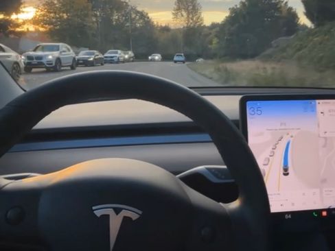 Used 2019 Tesla Model 3 RWD image 11