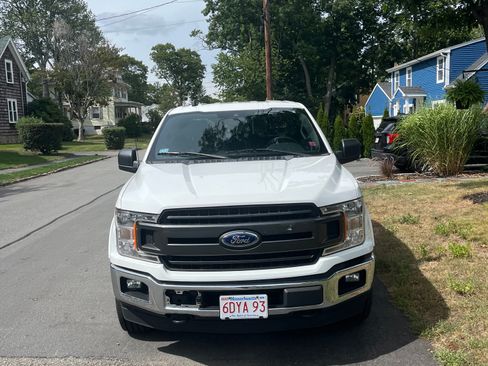 Used 2019 Ford F150 XLT w/ Equipment Group 302A Luxury AWD/4WD image 2
