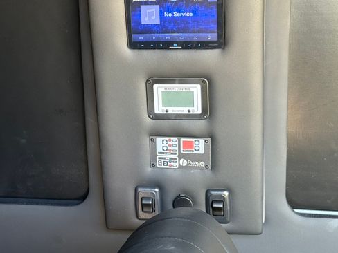 Used 2023 Mercedes-Benz Sprinter 2500 image 10