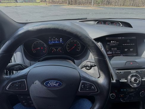 Used 2015 Ford Focus ST w/ Equipment Group 402A image 13