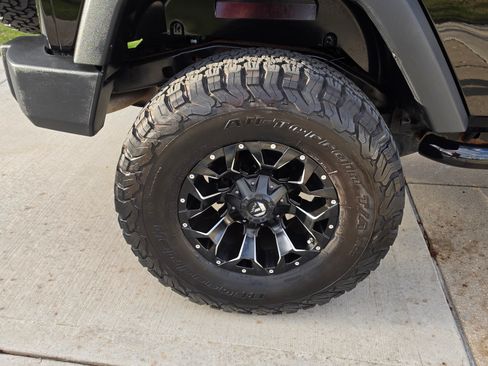 Used 2012 Jeep Wrangler Sport image 12