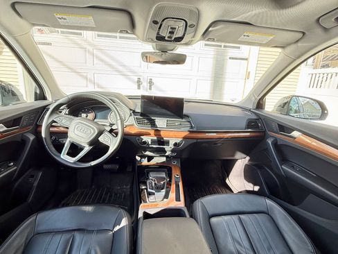 Used 2022 Audi Q5 2.0T Premium w/ Convenience Package image 8