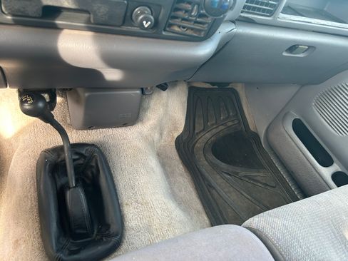 Used 1997 Dodge Ram 1500 Truck 4x4 Club Cab image 15