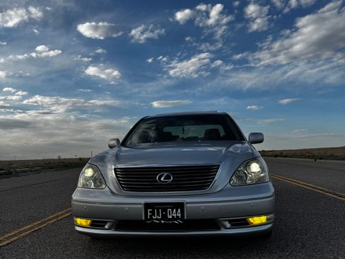 Used 2006 Lexus LS 430 image 2