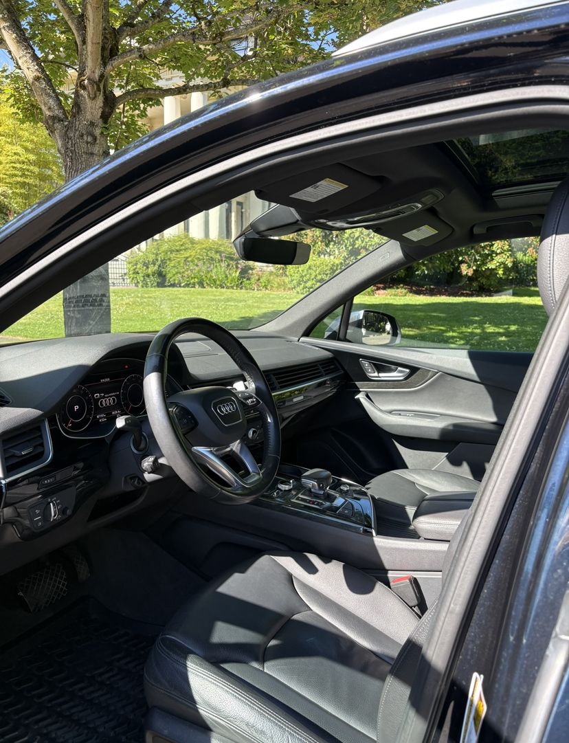 Used 2017 Audi Q7 3.0T Premium Plus w/ Premium Plus Package AWD/4WD image 6