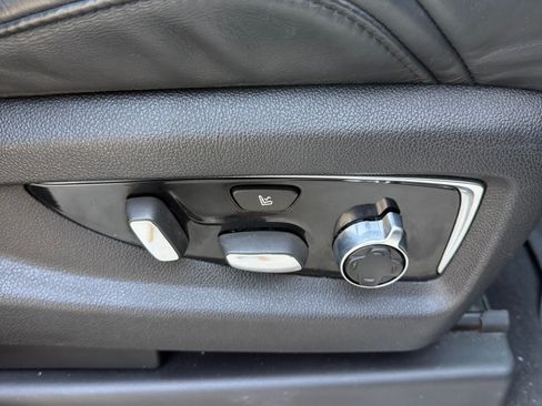 Used 2015 Cadillac Escalade ESV Platinum image 17