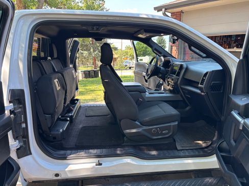 Used 2017 Ford F150 XLT w/ Equipment Group 302A Luxury AWD/4WD image 23