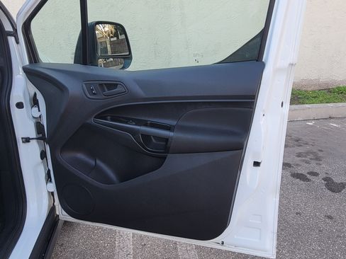 Used 2017 Ford Transit Connect XL image 26