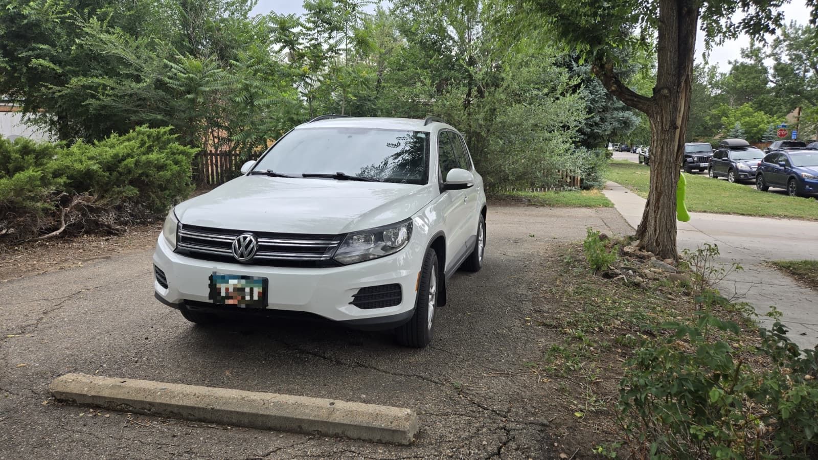 Used 2015 Volkswagen Tiguan S AWD/4WD image 2