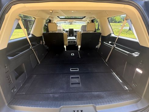 Used 2023 Ford Expedition Max Limited image 17