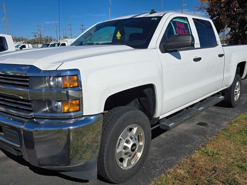 Used 2015 Chevrolet Silverado 2500 LT image 4