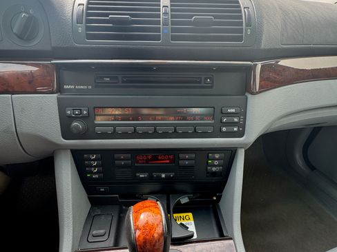 Used 2003 BMW 530i Sedan image 10