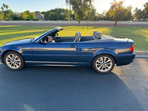 Used 2004 BMW 330Ci Convertible image 19