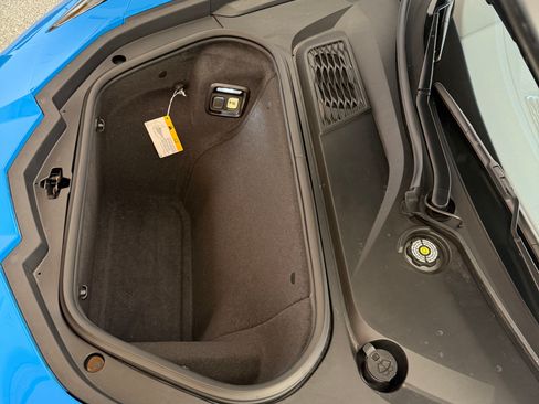 Used 2022 Chevrolet Corvette Stingray Convertible 2D w/ Z51 Performance Package image 17