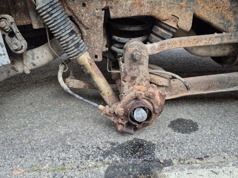 Used 2002 Chevrolet Avalanche 4x4 w/ Off-Road Suspension Pkg image 5