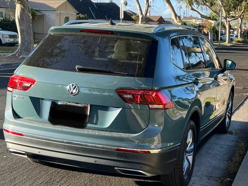 Used 2020 Volkswagen Tiguan SEL image 4