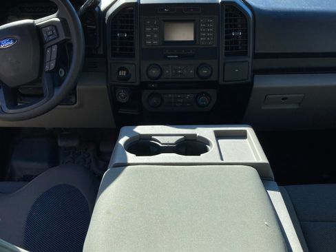 Used 2016 Ford F150 XL w/ Equipment Group 101A Mid image 8