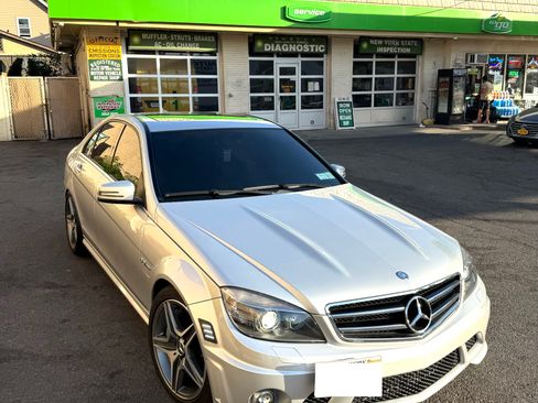 Used 2010 Mercedes-Benz C 63 AMG Sedan image 1