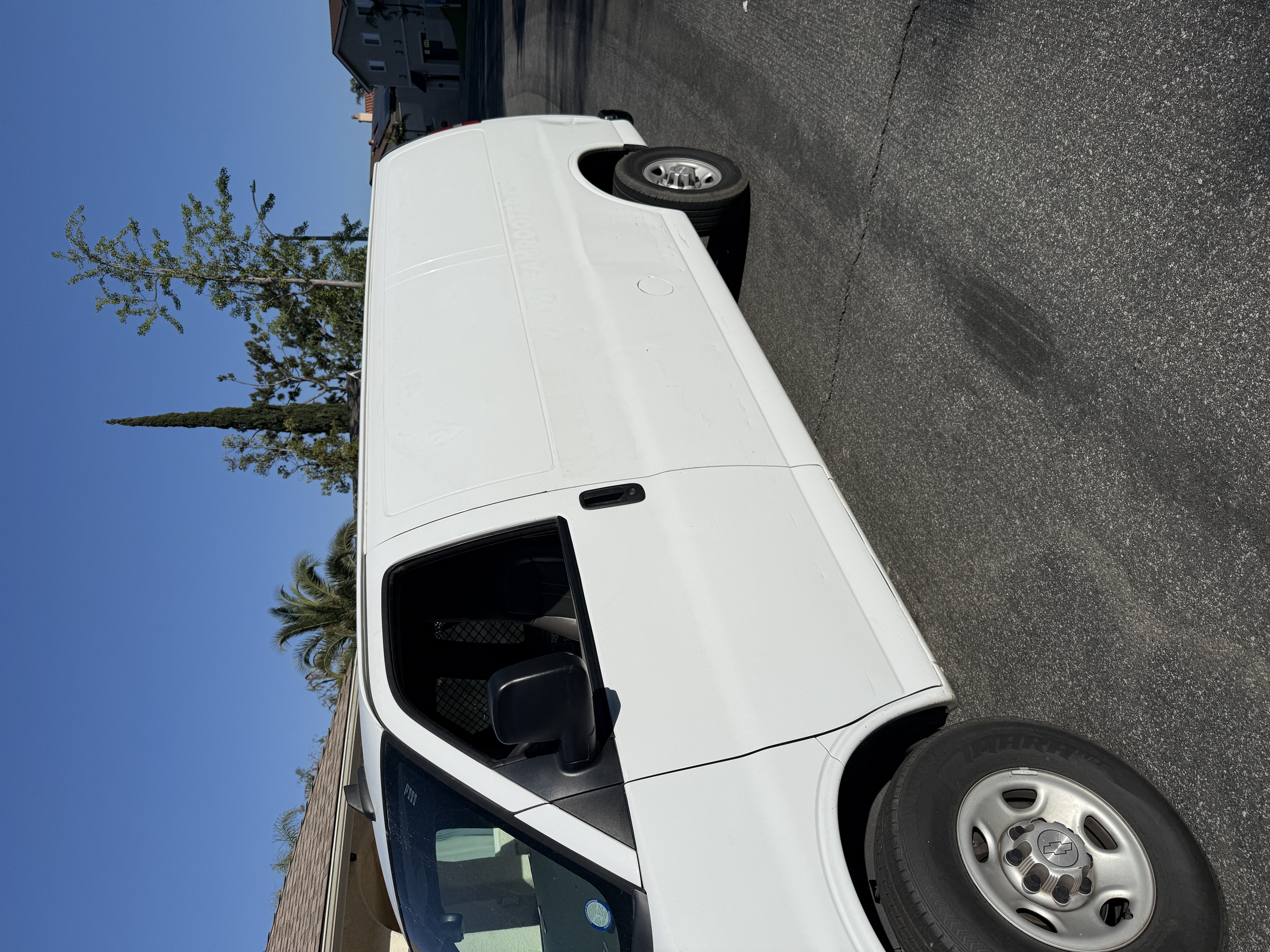 Used 2020 Chevrolet Express 2500 Extended w/ Driver Convenience Package RWD image 2