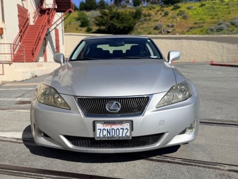 Used 2006 Lexus IS 250 image 2