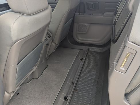 Used 2013 Honda Ridgeline RT image 8