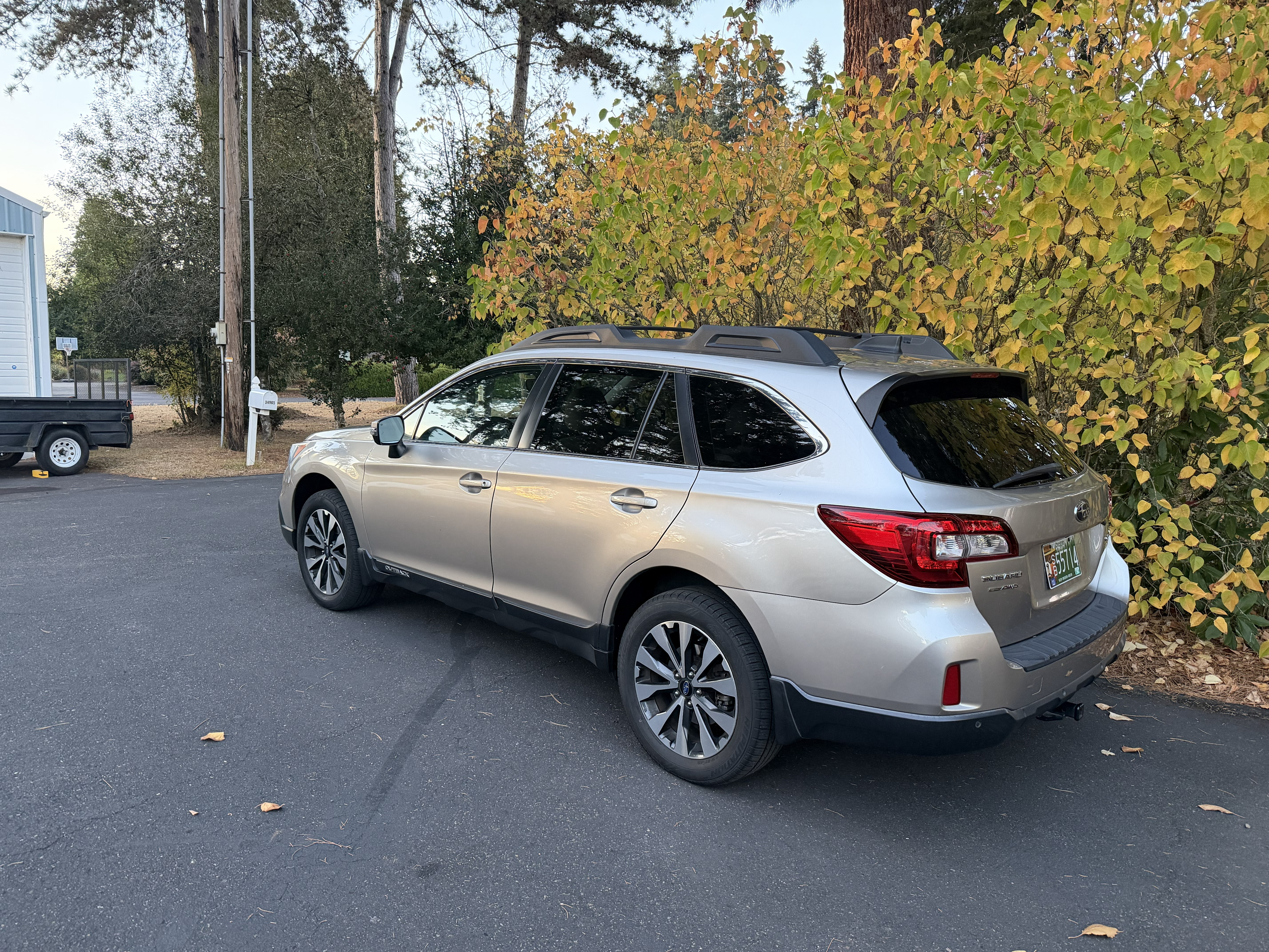 Used 2017 Subaru Outback 2.5i Limited AWD/4WD image 9