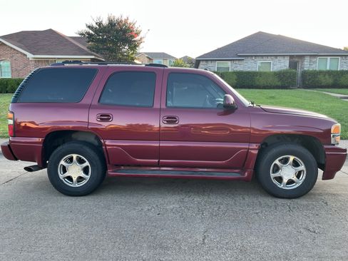 Used 2004 GMC Yukon Denali image 17