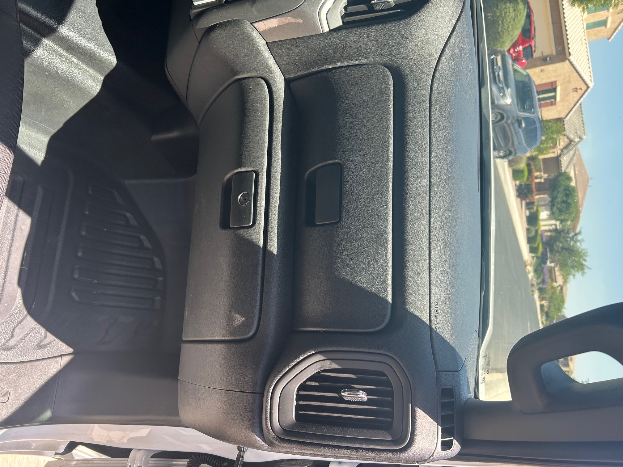 Used 2025 Chevrolet Silverado 1500 W/T w/ WT Value Package AWD/4WD image 15